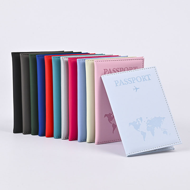 Travel Accessories On Plane - 恋人世界地図パスポートカバーホットスタンピングシンプルな飛行機女性男性旅行パスポートケースホルダーファッションウェディングギフト