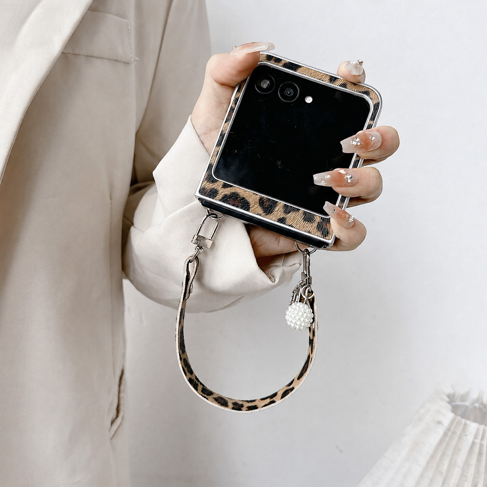 ヒョウ柄折りたたみフリップ電話ケース Motorola Ra - Travel Accessories Store のレビューと価格