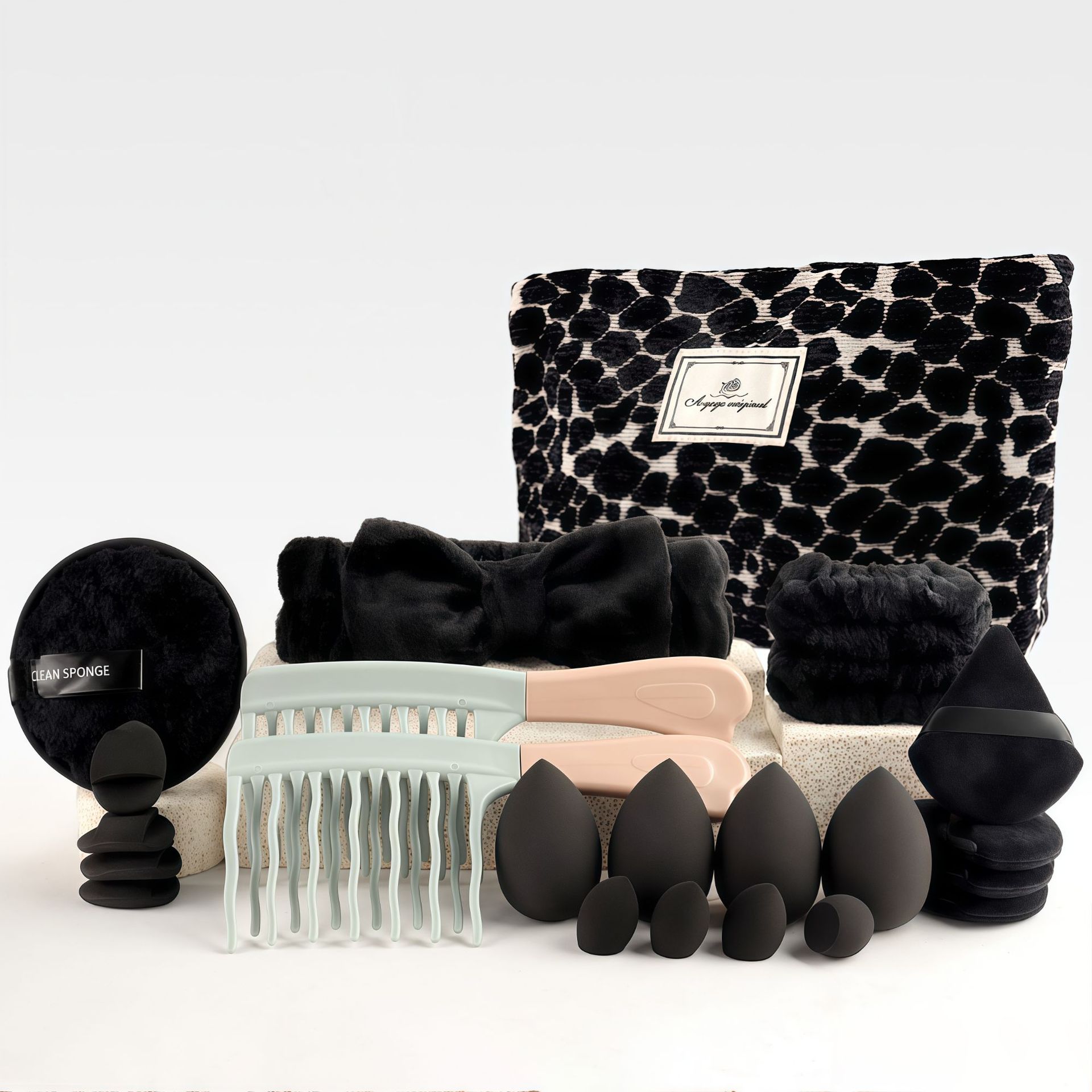 メイクブラシセット シックな香りのスタイル ビューティーツー - Travel Accessories Set のレビューと価格