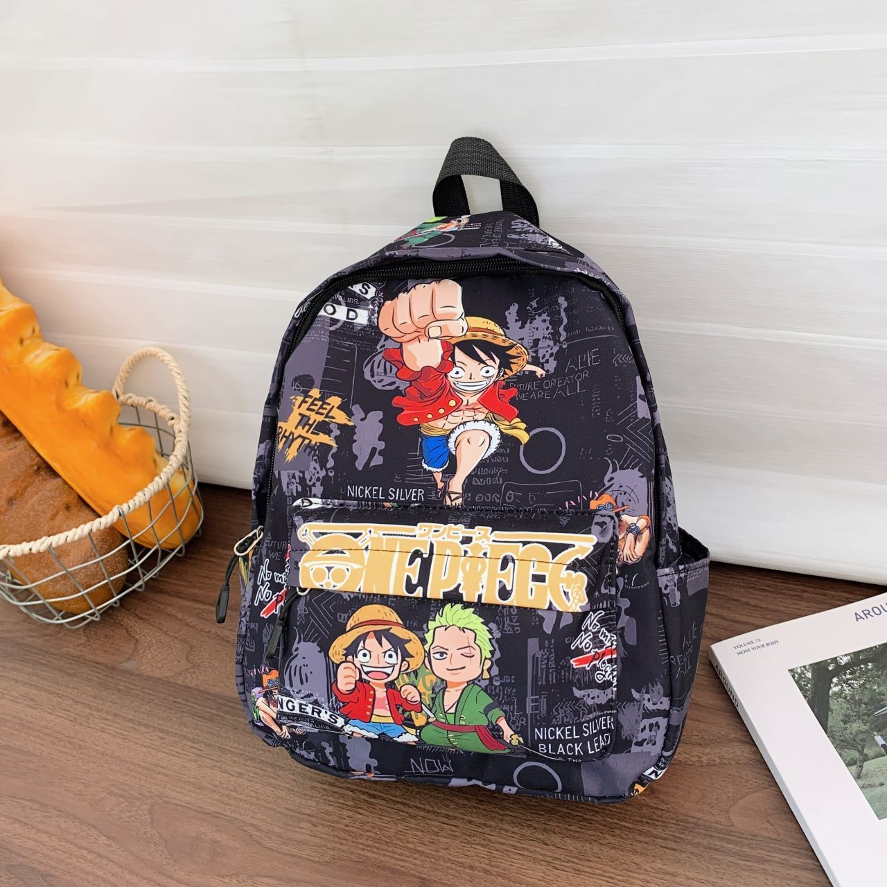 ワンピースパターンバックパックマルチポケット防水学生スクール - Travel Accessories As Gifts のレビューと価格