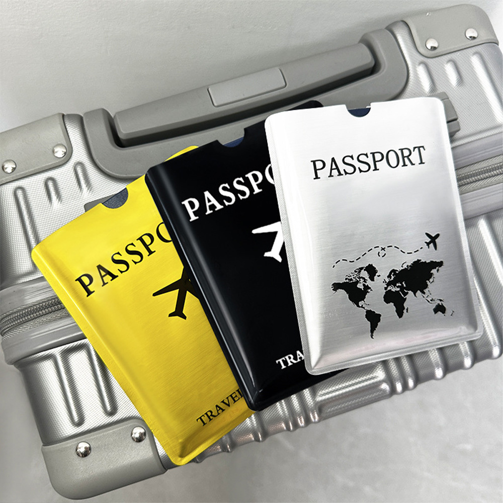 アルミホイルパスポート保護ケース、耐磁性および盗難防止ブラシ - Travel Accessories On Plane のレビューと価格